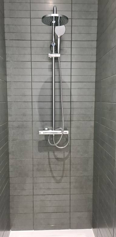 Robinetterie Ciel de Pluie dans salle d'eau complémentaire