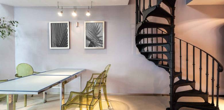 Installer un escalier moderne La Maison Des Travaux Ales 