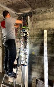 Installation électrique en cours