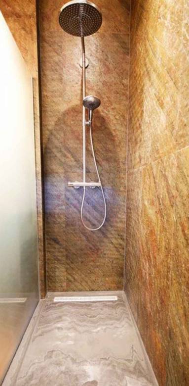 Feuille de pierre pour la douche
