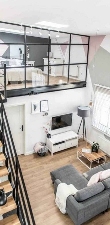 Appartement en duplex avec escalier droit et cloison transparente - Bouc-Bel-Air (13)