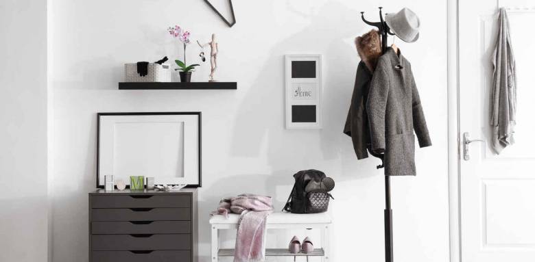 Une entrée dans le salon.