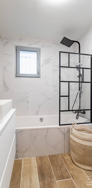 Agrandir visuellement sa salle de bain - Valence 26