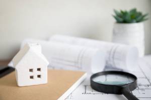 Comment un courtier en travaux peut vous aider ?