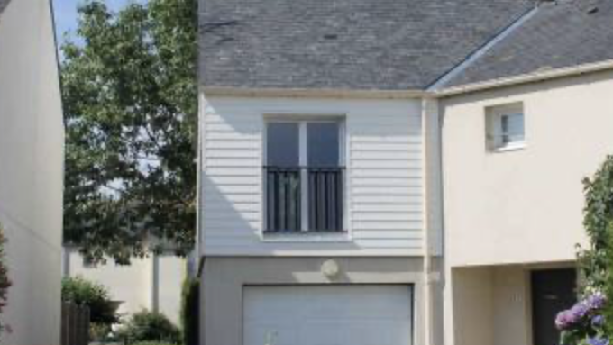 surélévation en bois au-dessus d'un garage