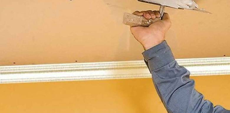 Rebouchage d'un plafond