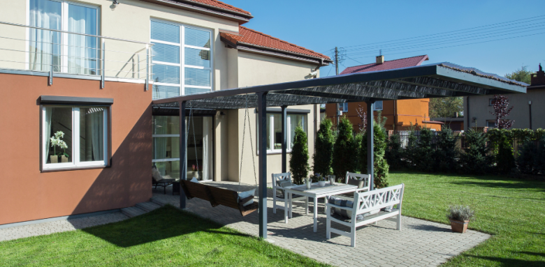 Moderniser sa terrasse en béton