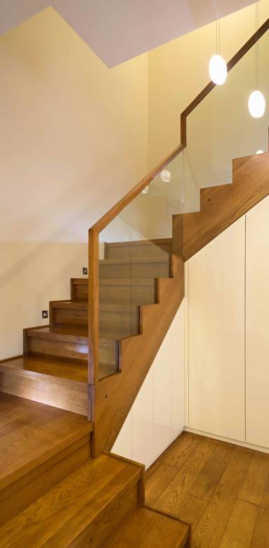 Aménager le dessous de votre escalier. 