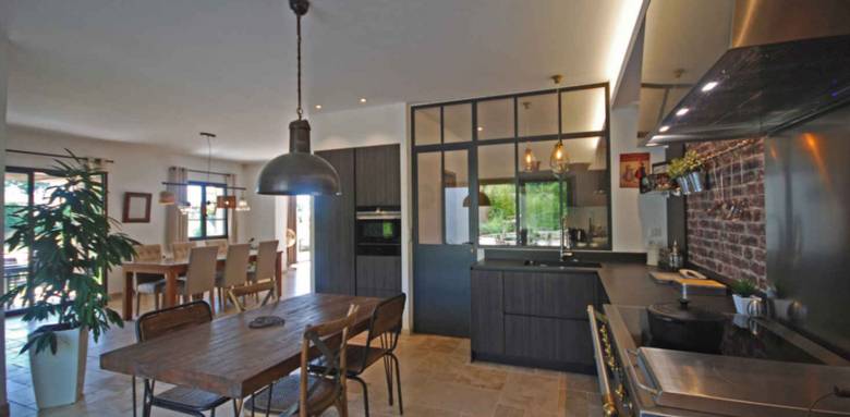 Poser une verrière dans sa maison à Carnac