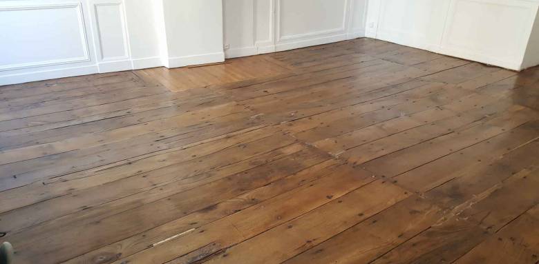 Parquet massif clouté rénové Saint-Servan