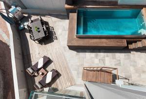 Quels sont les avantages et les inconvénients de la piscine semi-enterrée ?