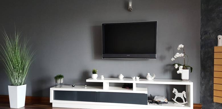 Le meuble TV sur-mesure s'adapte à votre cahier des charges.