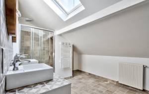 salle de bain sous les combles