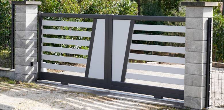 Installer ou changer le portail de sa maison La Maison Des Travaux Alès