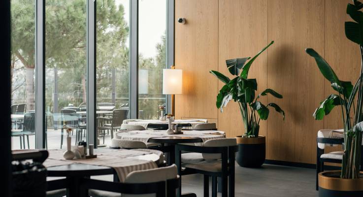 Salle de restaurant rénovée Yvelines