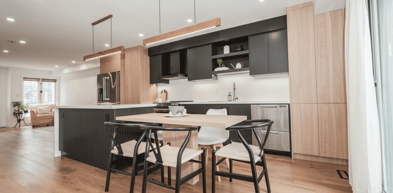 Transformer une cuisine fermée en cuisine ouverte : les clés d’une rénovation réussie