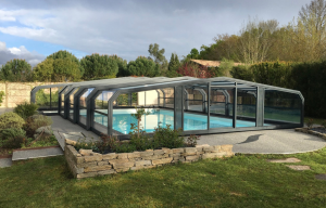 Piscine Jura - abri