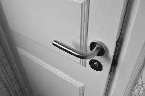 Comment sécuriser sa porte d'entrée ?