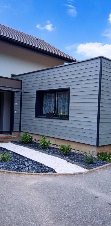 Bardage bois, traité en usine, dans la combe de Savoie