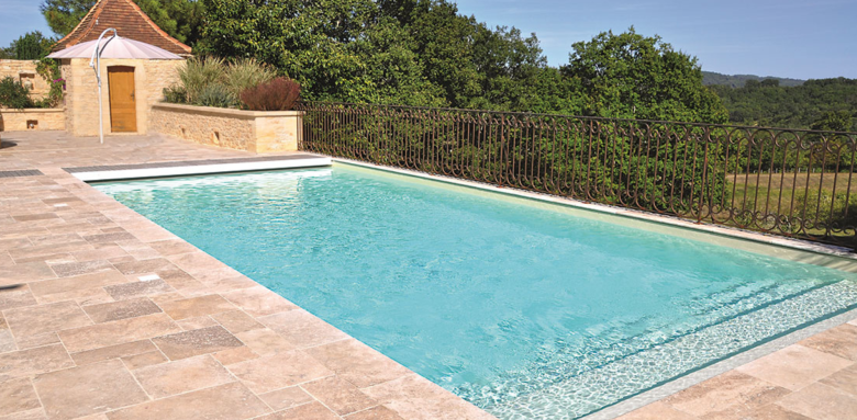 Construire une plage de piscine