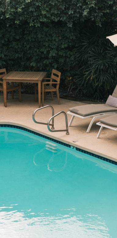 Aménager sa terrasse autour d'une pisicne