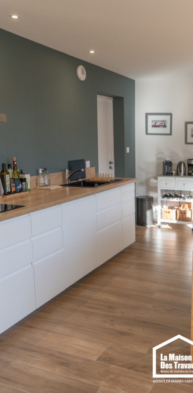 Rénovation et extension de maison accompagnées par un courtier en travaux