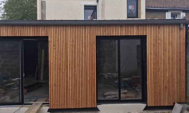 Extension avec son bardage bois en Douglas - Nantes 44