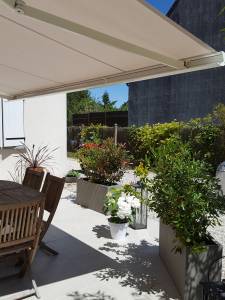 Terrasse en carrelage