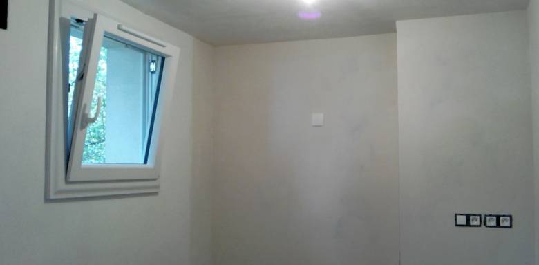 Fenêtre salle de bain oscillo-battante