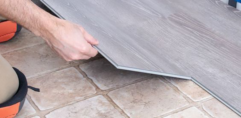 Comment recouvrir son carrelage au sol ? 