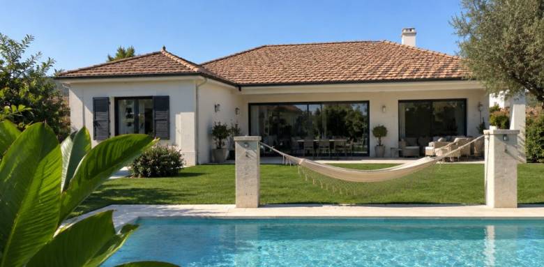 construction piscine cachan