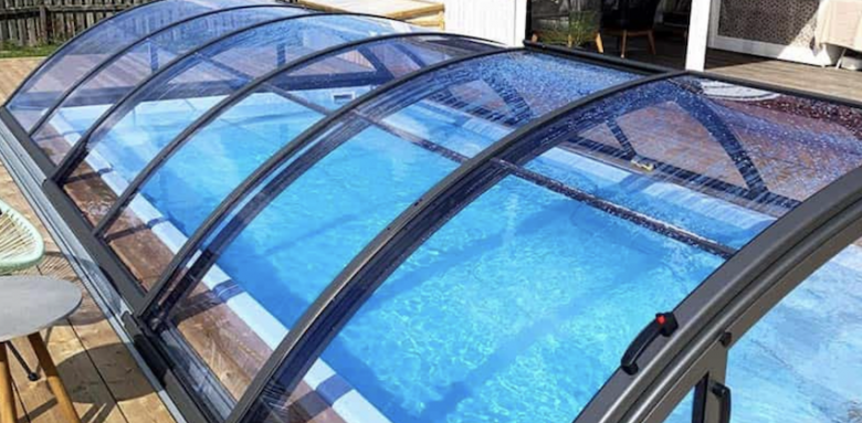 Abris de piscine télescopique (Pisceen)