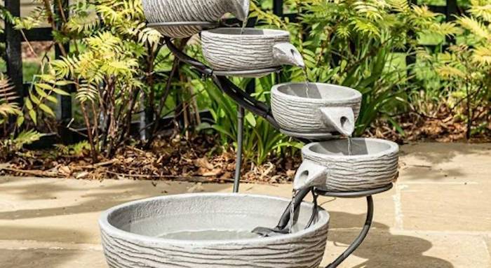 Fontaine solaire cascade