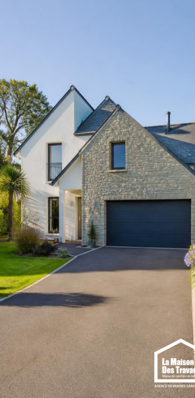 Construction d’un garage accolé à une maison dans le Morbihan