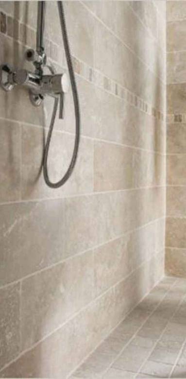 Murs recouvert de travertin