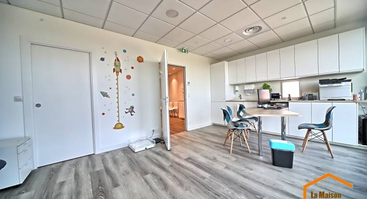 Premier cabinet médical après travaux (Lieusaint 77127)