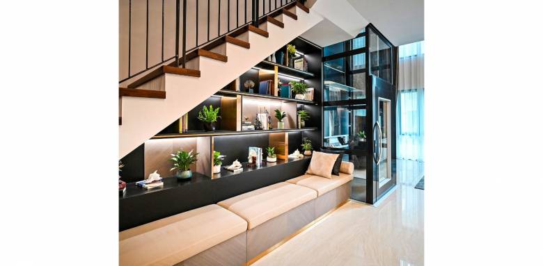 Comment exploiter un espace perdu sous un escalier ?