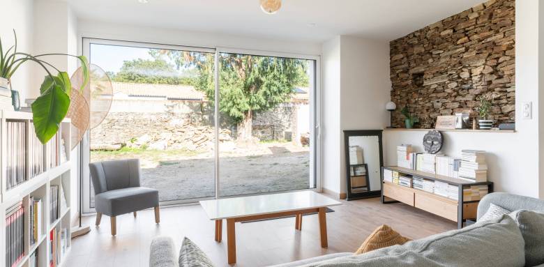 Rénovation complète : comment transformer une maison ancienne en un vrai cocon moderne ?