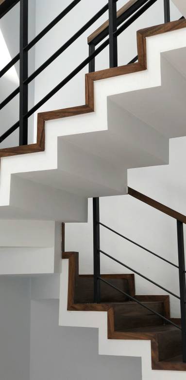 Bien choisir sa rampe d’escalier : sécurité et esthétique