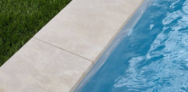 Margelles de piscine