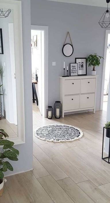 Entrée bleue pastel