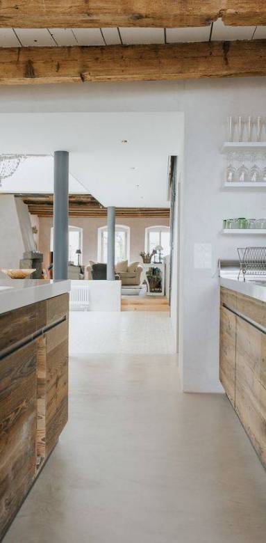 Revêtement de sol en béton ciré pour recouvrir un carrelage - Bouc Bel Air