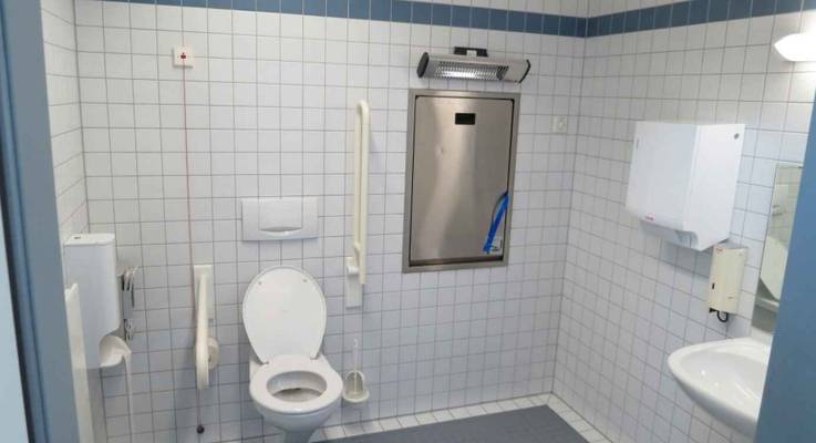 Toilettes PMR