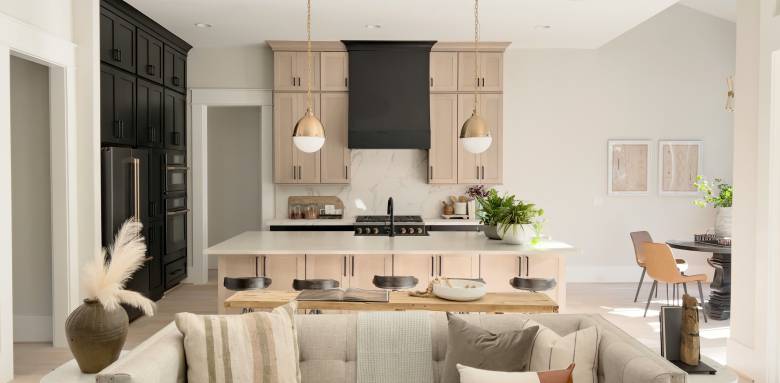 Transformer une cuisine fermée en cuisine ouverte : moderniser votre intérieur