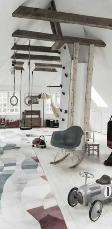 Aménagement d'une salle de jeux sous combles