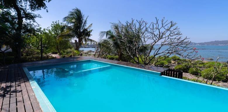 Image libre de droit de piscine à domicile 3