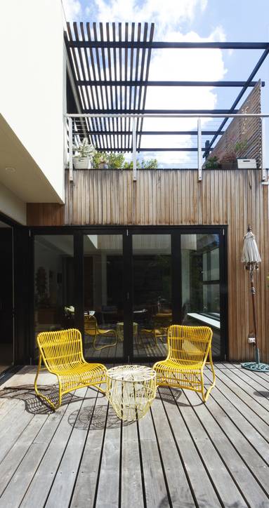 Construire un toit de terrasse en aluminium