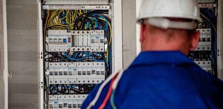 Rénovation de l'installation électrique d'une maison à Trouville
