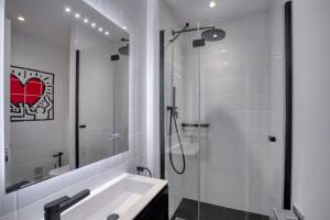 salle de bain rénovée à Paris 16 