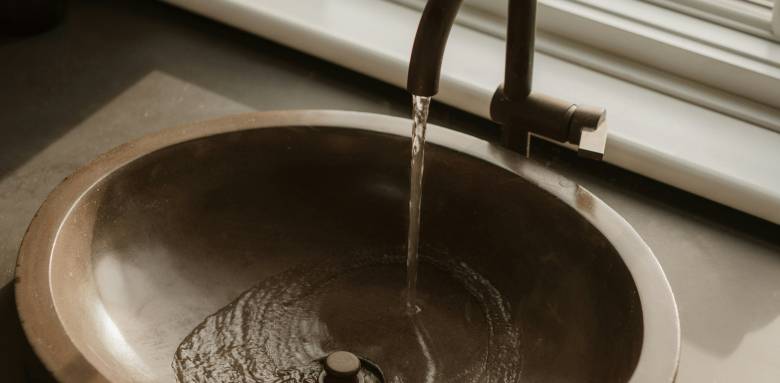 Bien choisir sa vasque de salle de bain : style et praticité
